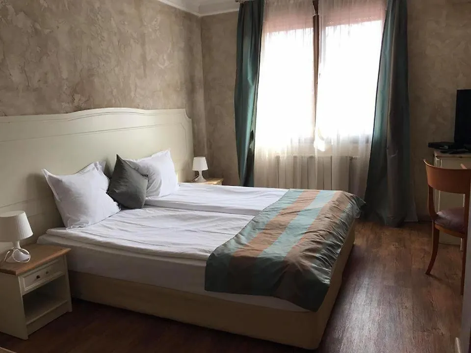 Green Hotel Alexander Palace Sofia 3*,  Bulgaria